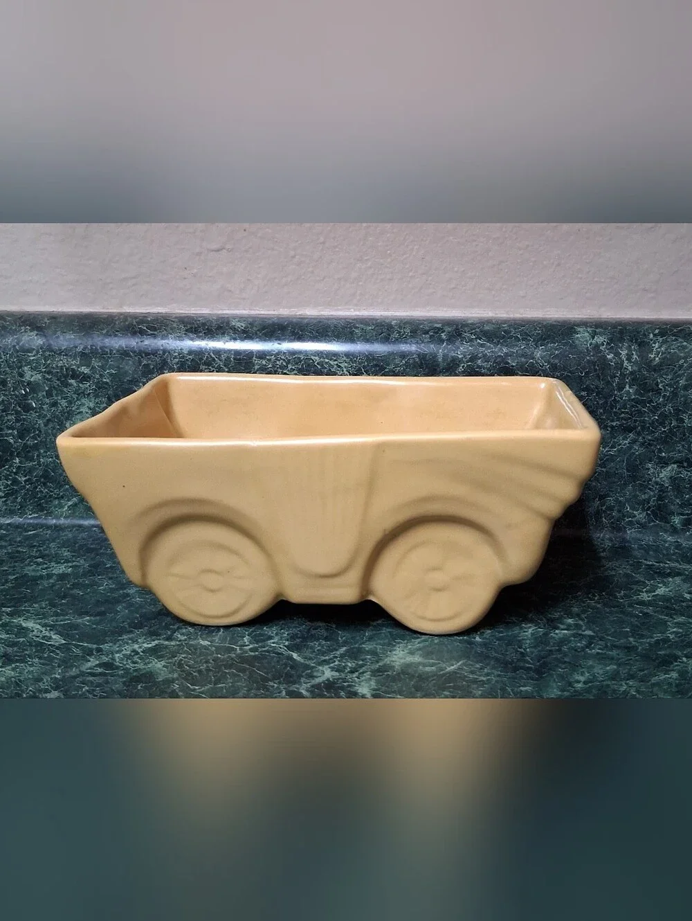 Vintage Hull Art Pottery 6
